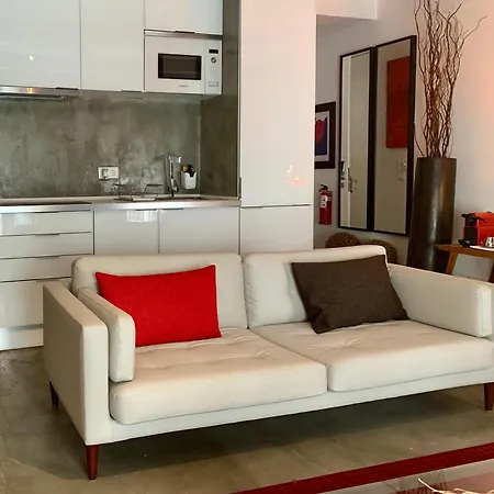 Old Stables Chiado - 2 Bedroom In The Heart Of Апартаменти
