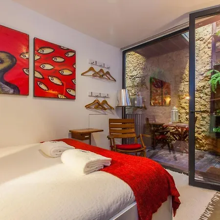 Old Stables Chiado - 2 Bedroom In The Heart Of Apartamento *