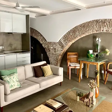 Old Stables Chiado - 2 Bedroom In The Heart Of Apartamento Lisboa