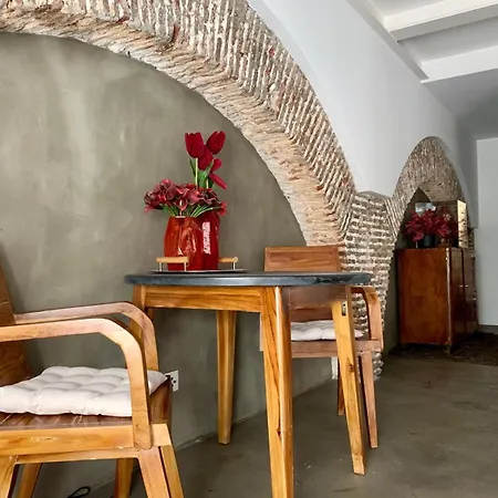 Апартаменти Old Stables Chiado - 2 Bedroom In The Heart Of